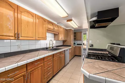 7320 W Cinnabar Avenue, Peoria, AZ 85345 - Photo 17