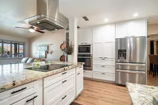 12441 W Spring Ridge Dr, Sun City West, AZ 85375 - Photo 9