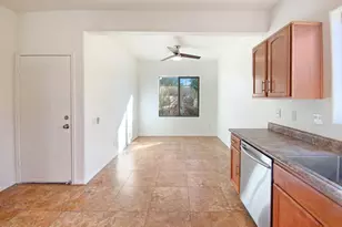 10958 E Secret Mine Ct, Gold Canyon, AZ 85118 - Photo 11