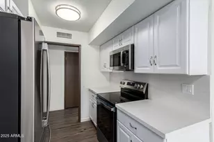 9826 W Santa Fe Dr, Sun City, AZ 85351 - Photo 13