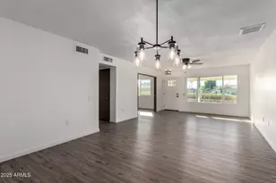 9826 W Santa Fe Dr, Sun City, AZ 85351 - Photo 17