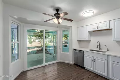 9826 W Santa Fe Drive, Sun City, AZ 85351 - Photo 5