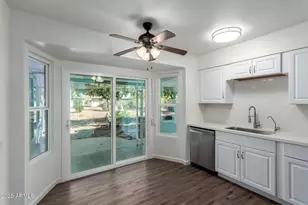 9826 W Santa Fe Dr, Sun City, AZ 85351 - Photo 5