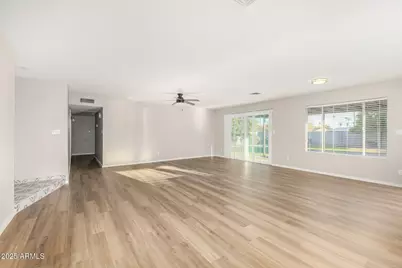 2207 W Portobello Avenue, Mesa, AZ 85202 - Photo 7