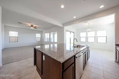 25109 N 75th Lane, Peoria, AZ 85383 - Photo 3