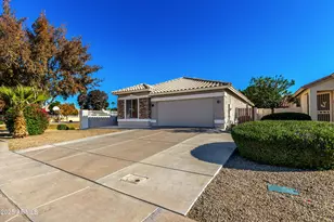 939 S Roca St, Gilbert, AZ 85296 - Photo 41