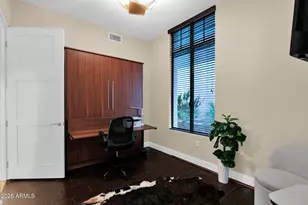 8 Biltmore Estate, Phoenix, AZ 85016 - Photo 35