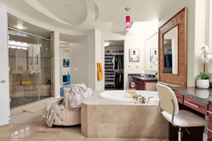 8 Biltmore Estate, Phoenix, AZ 85016 - Photo 27