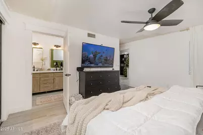 5607 W Cholla Street, Glendale, AZ 85304 - Photo 11