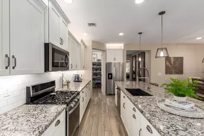 2445 E Beverly Road, Phoenix, AZ 85042 - Photo 11