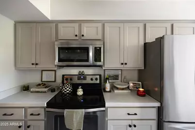 2906 E Avenida Olivos --, Phoenix, AZ 85016 - Photo 9