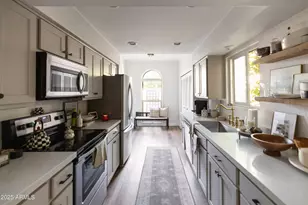 2906 E Avenida Olivos, Phoenix, AZ 85016 - Photo 3