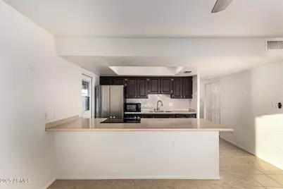 8450 E Indianola Avenue, Scottsdale, AZ 85251 - Photo 9