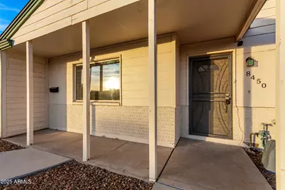 8450 E Indianola Avenue, Scottsdale, AZ 85251 - Photo 3