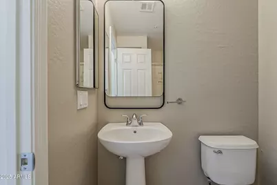 615 E Portland Street #Unit 277, Phoenix, AZ 85004 - Photo 17