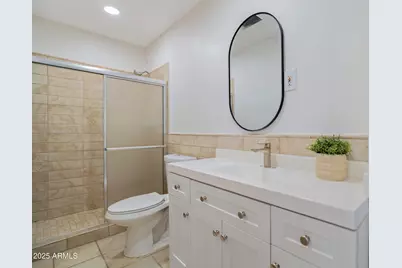 5827 W Rosewood Lane, Phoenix, AZ 85031 - Photo 13