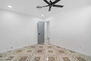 5827 W Rosewood Ln, Phoenix, AZ 85031 - Photo 19