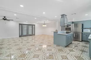 5827 W Rosewood Ln, Phoenix, AZ 85031 - Photo 5