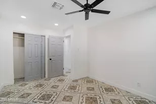 5827 W Rosewood Ln, Phoenix, AZ 85031 - Photo 23