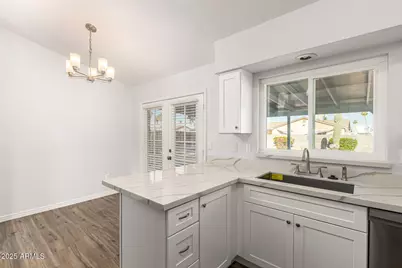 1810 W Mission Drive, Chandler, AZ 85224 - Photo 11