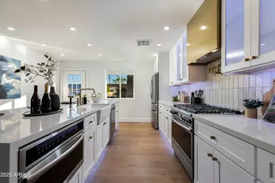 7424 E Cambridge Avenue, Scottsdale, AZ 85257 - Photo 11