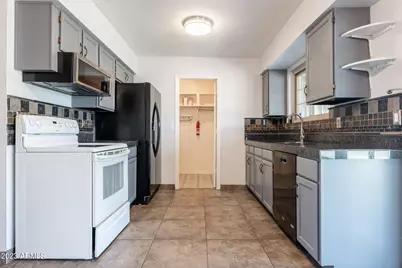 964 W Hackamore Street, Mesa, AZ 85201 - Photo 9