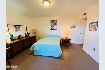 10343 W Peoria Avenue, Sun City, AZ 85351 - Photo 11