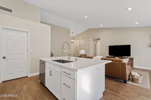 940 N Kenwood Ln, Chandler, AZ 85226 - Photo 9