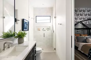 5715 E Monterosa St, Phoenix, AZ 85018 - Photo 31