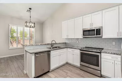 3334 N 42nd Street, Phoenix, AZ 85018 - Photo 5