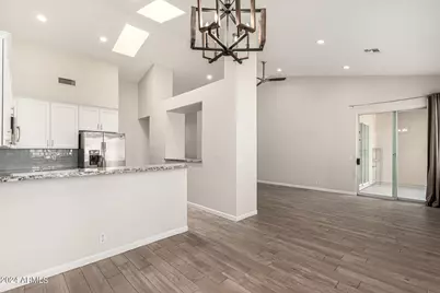 3334 N 42nd Street, Phoenix, AZ 85018 - Photo 9