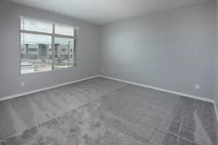 25429 N 19th Ln, Phoenix, AZ 85085 - Photo 9