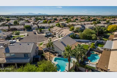 8736 W Tierra Buena Lane, Peoria, AZ 85382 - Photo 13