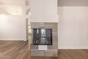 8736 W Tierra Buena Ln, Peoria, AZ 85382 - Photo 23