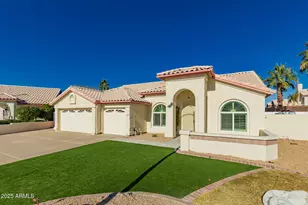 8736 W Tierra Buena Ln, Peoria, AZ 85382 - Photo 17