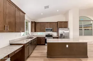 8736 W Tierra Buena Ln, Peoria, AZ 85382 - Photo 25