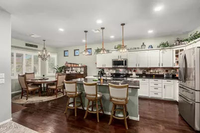 22072 W Moonlight Path, Buckeye, AZ 85326 - Photo 9