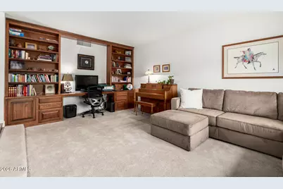 2112 E Apollo Avenue, Tempe, AZ 85283 - Photo 5