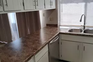 834 S Casitas Dr, Tempe, AZ 85281 - Photo 5