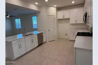 21288 W Yale Street, Buckeye, AZ 85396 - Photo 5