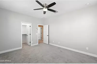 13710 N 174th Lane, Surprise, AZ 85388 - Photo 33