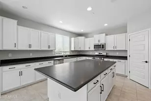 13710 N 174th Ln, Surprise, AZ 85388 - Photo 5