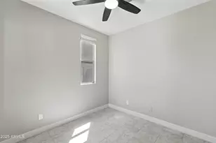 13710 N 174th Ln, Surprise, AZ 85388 - Photo 11