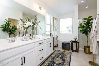 13710 N 174th Lane, Surprise, AZ 85388 - Photo 9