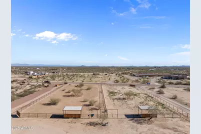 52218 N Forepaugh Peak Road, Wickenburg, AZ 85390 - Photo 9