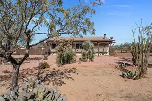 52218 N Forepaugh Peak Rd, Wickenburg, AZ 85390 - Photo 17
