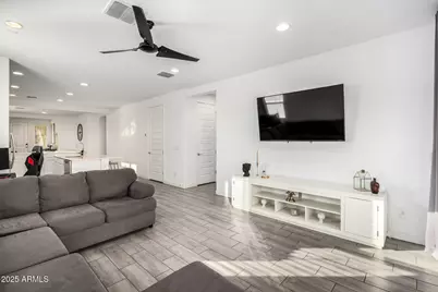 9504 W Sells Drive, Phoenix, AZ 85037 - Photo 7