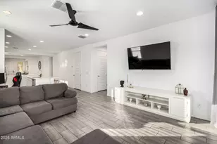 9504 W Sells Dr, Phoenix, AZ 85037 - Photo 7