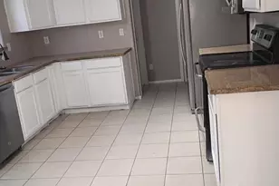 16538 W Central Street W, Surprise, AZ 85388 - Photo 3