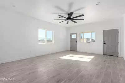 10607 N 81st Avenue, Peoria, AZ 85345 - Photo 25